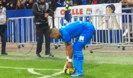 默特萨克：我们想培养球员的场内外品质；为阿森纳工作是荣幸