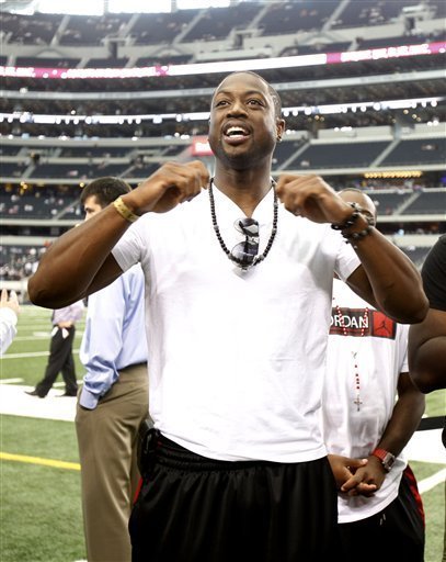 半场战报：博洛尼亚1-2克雷莫内塞，奥尔索利尼点射，瓦尔迪、帕耶罗破门（半场快讯：博洛尼亚1-2落后克雷莫内塞，奥尔索利尼点射，瓦尔迪、帕耶罗进球）