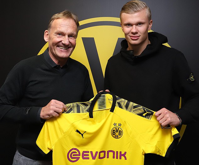 足球国足热身赛表现积极，主帅称进步肉眼可见