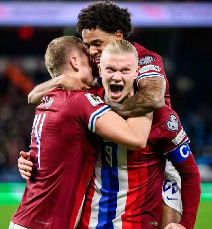 英媒：吉达国民想世界杯后签维尼修斯，准备开5年10亿欧薪水（英媒：吉达国民计划在世界杯后签下维尼修斯，拟开出5年总薪10亿欧）