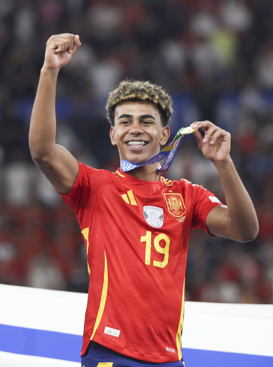 欧冠积分榜：阿森纳全胜领跑，巴黎、拜仁、国米、皇马均12分（欧冠榜单：阿森纳以全胜居首，巴黎、拜仁、国米、皇马同积12分）