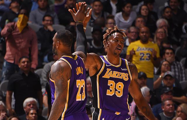 阿夫迪亚连续5场25+5+5，追平利拉德保持的队史纪录（阿夫迪亚火力全开：连续五战25分5板5助，追平利拉德队史纪录）